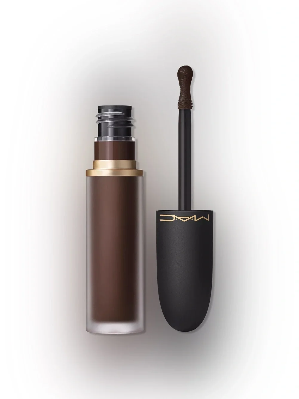 MAC Cosmetics create effortlessly